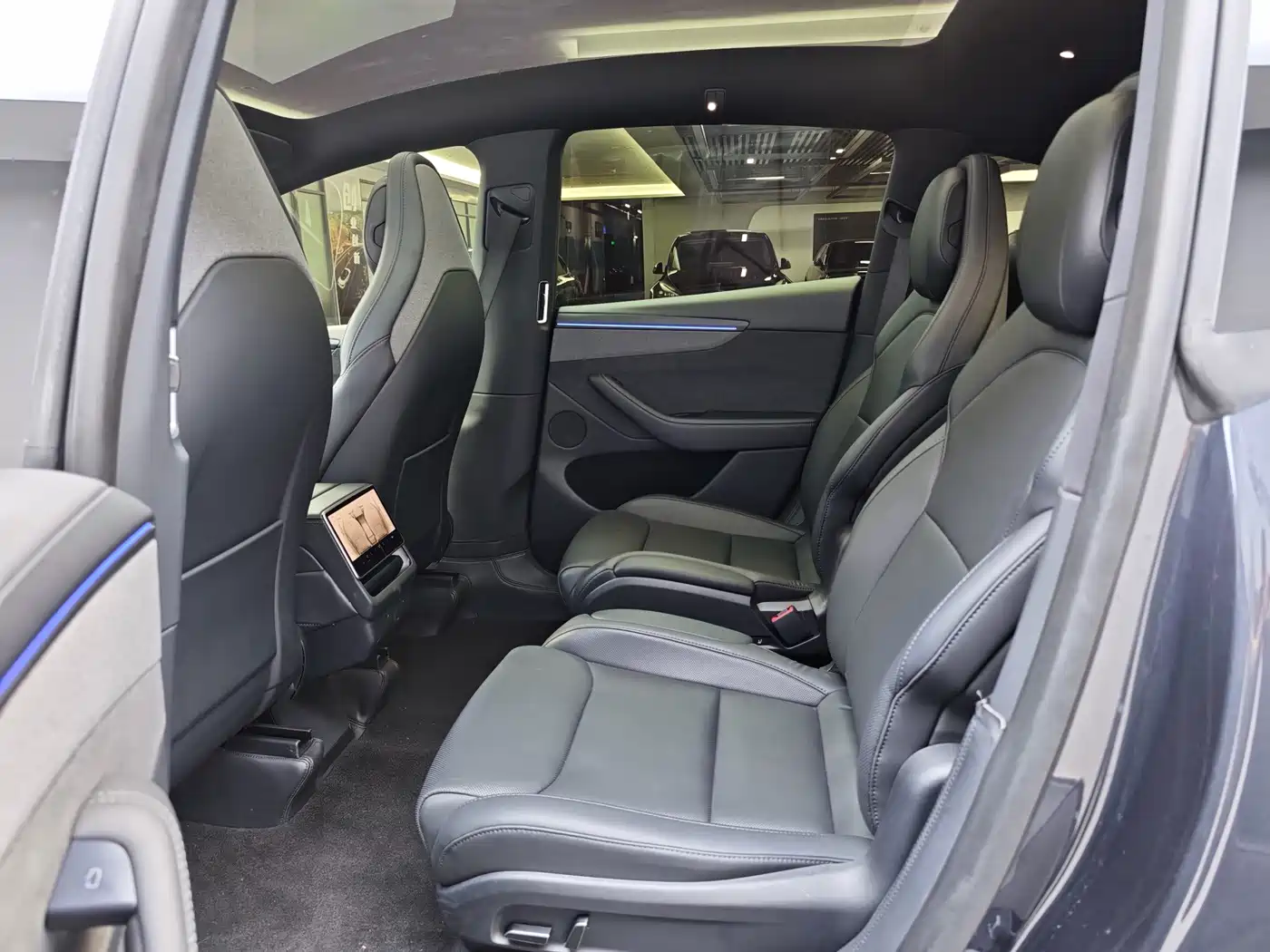 Tesla Model Y L 2025 2025 Facelift Long Range AWD