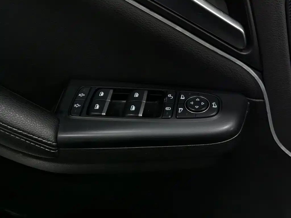 BYD Tang 2019 2018 2.0T Auto Smart Connect Luxury 5-seater China V