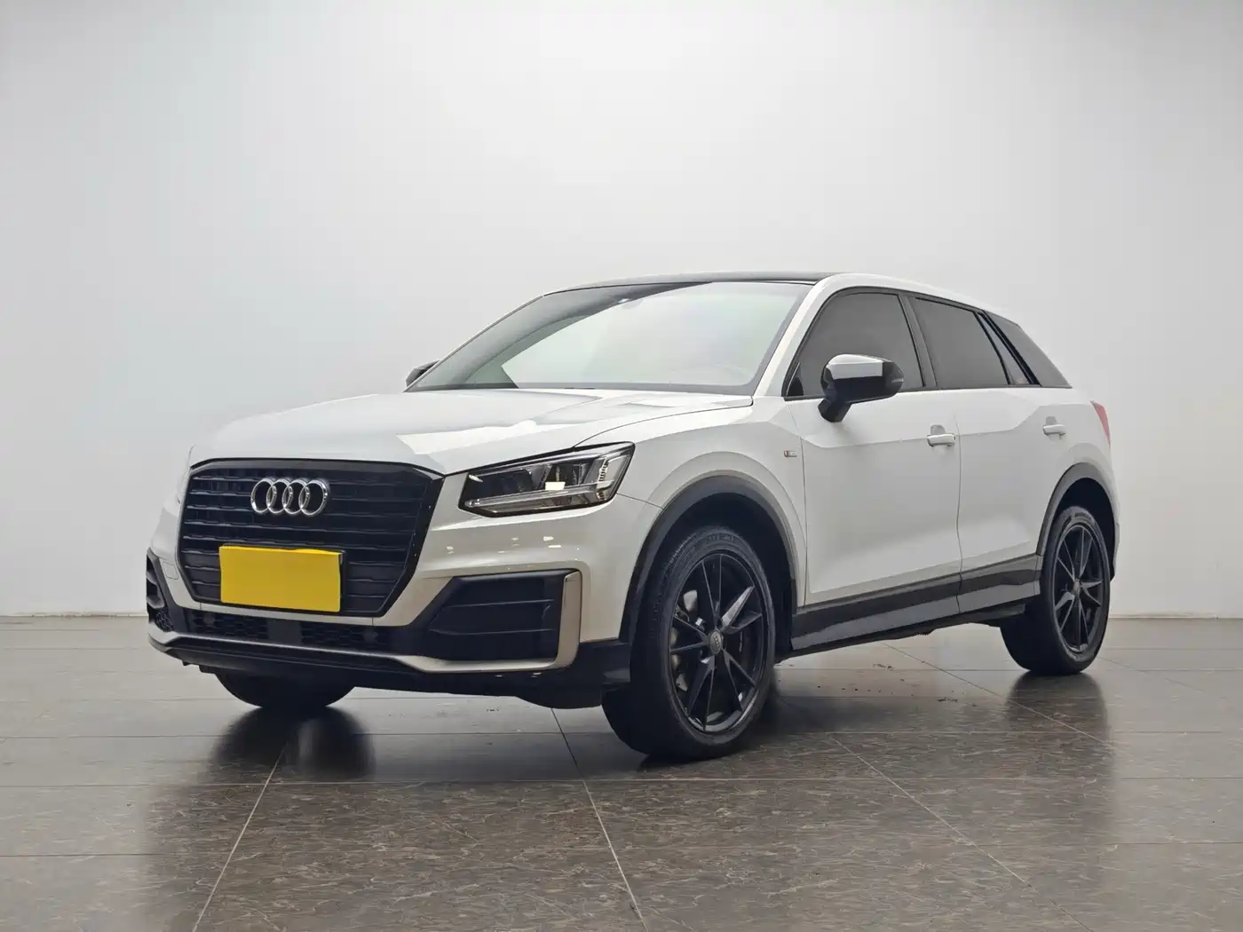 Audi Q2L 2020 35 TFSI Progressive Dynamic Model