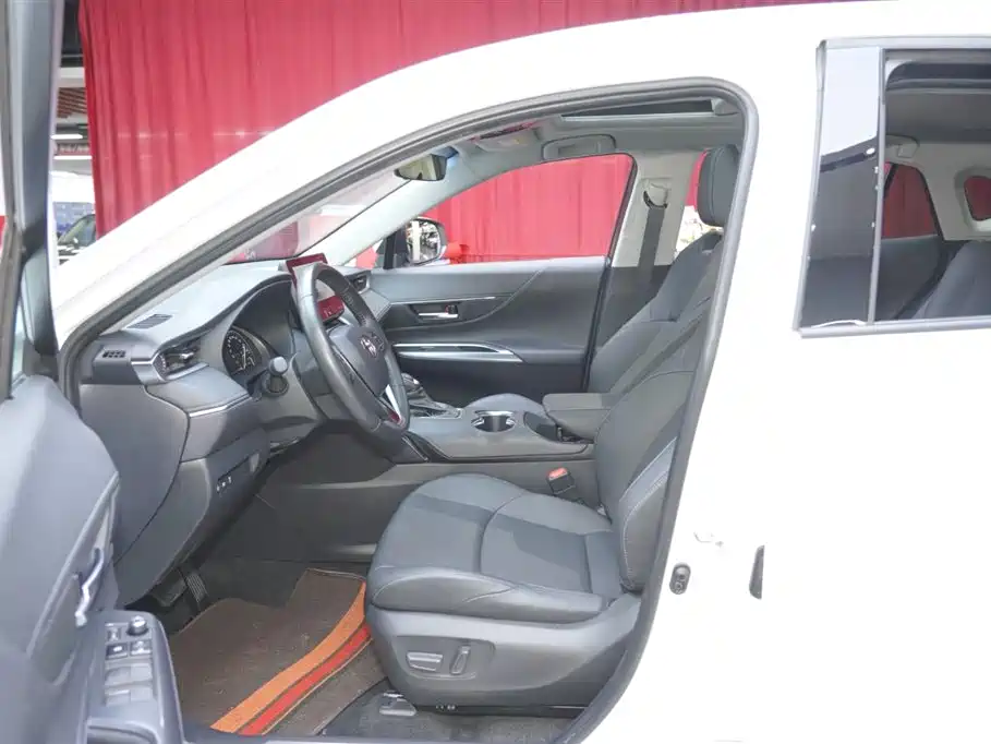 Toyota Venza 2023 2.0L CVT FWD Luxury фото 18