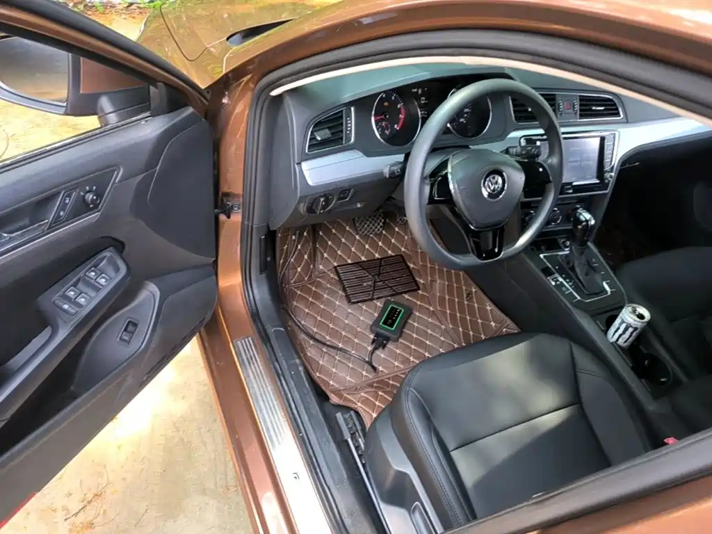 Volkswagen Lamando 2015 2015 230TSI DSG Style