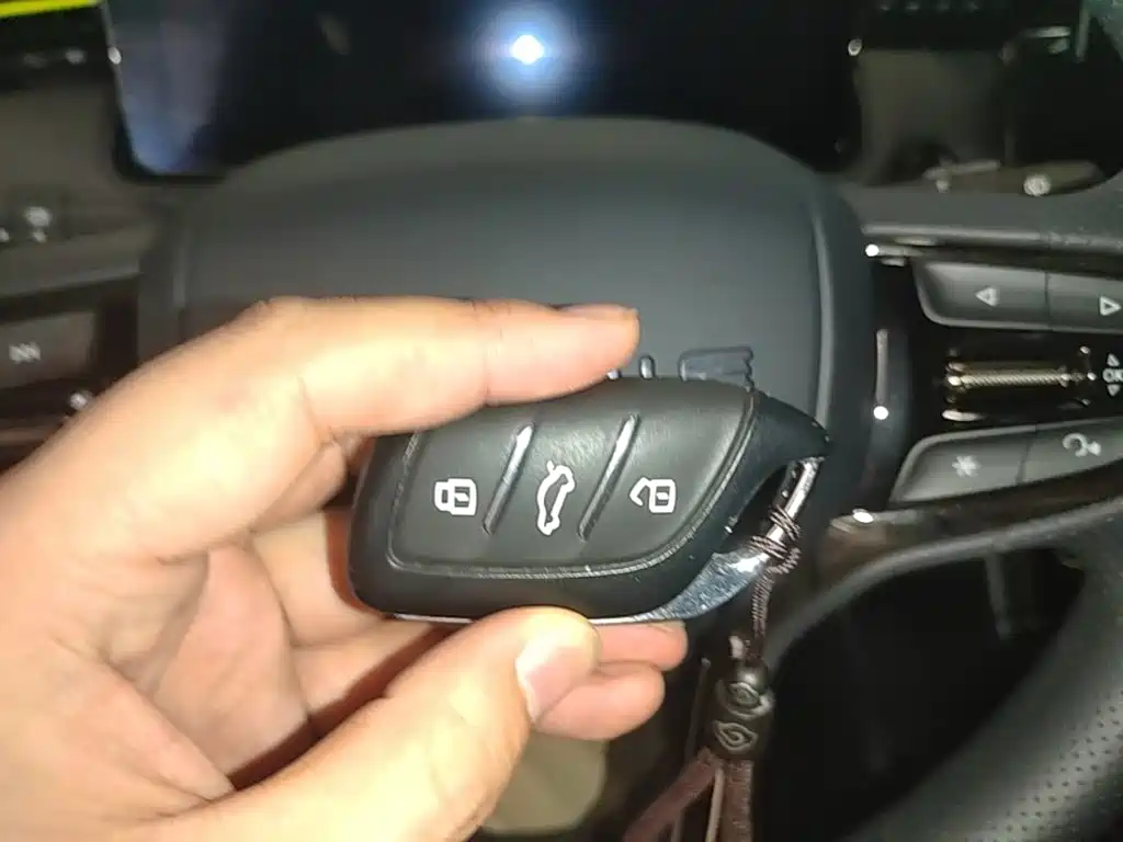 Roewe RX5 2024 2023 PLUS 330TGI Automatic Trend-leading Smart Enjoyment Edition
