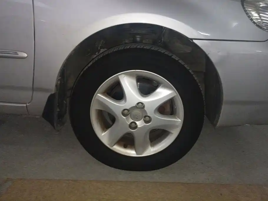 Photo 6 - Toyota Corolla