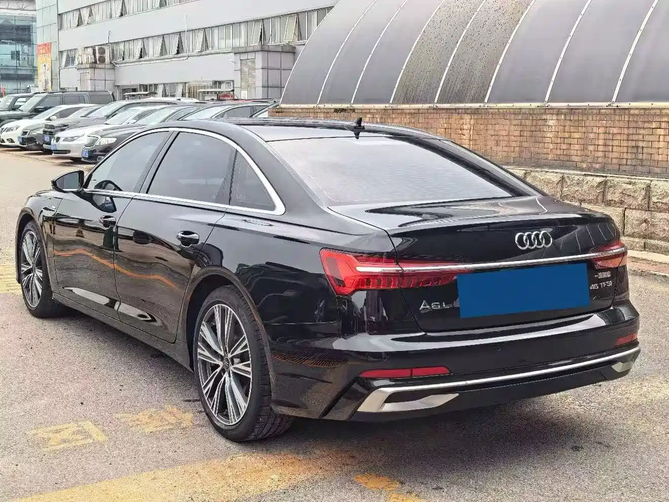 Audi A6L 2023 45 TFSI Premium Selection Dynamic фото 9