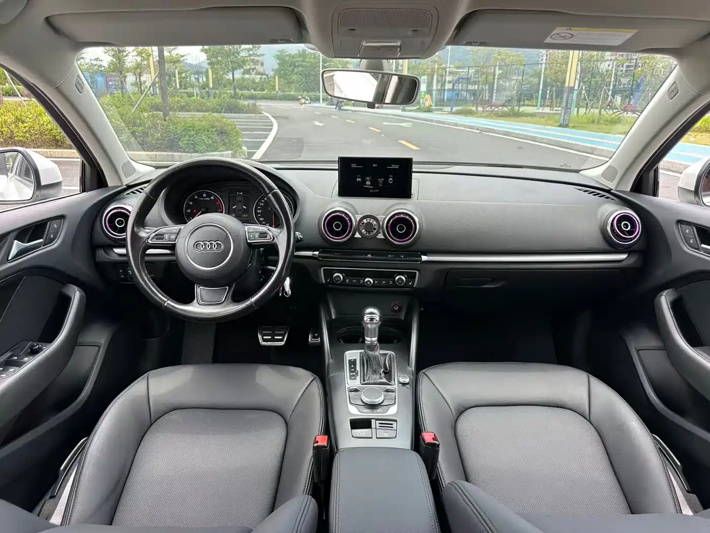 Audi A3 2016 Limousine 35 TFSI Progressive фото 12
