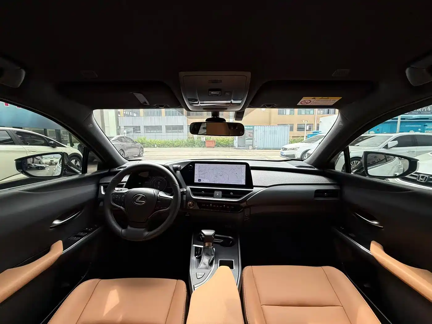 Lexus UX 2022 260h Cool Edition фото 7