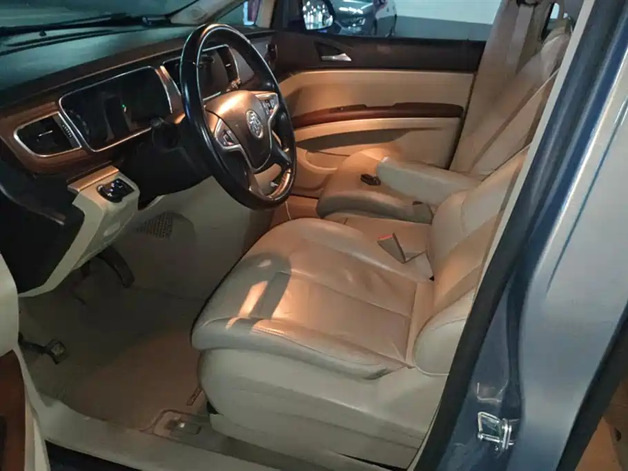 Buick GL8 2018 28T Luxury Model China VI фото 9