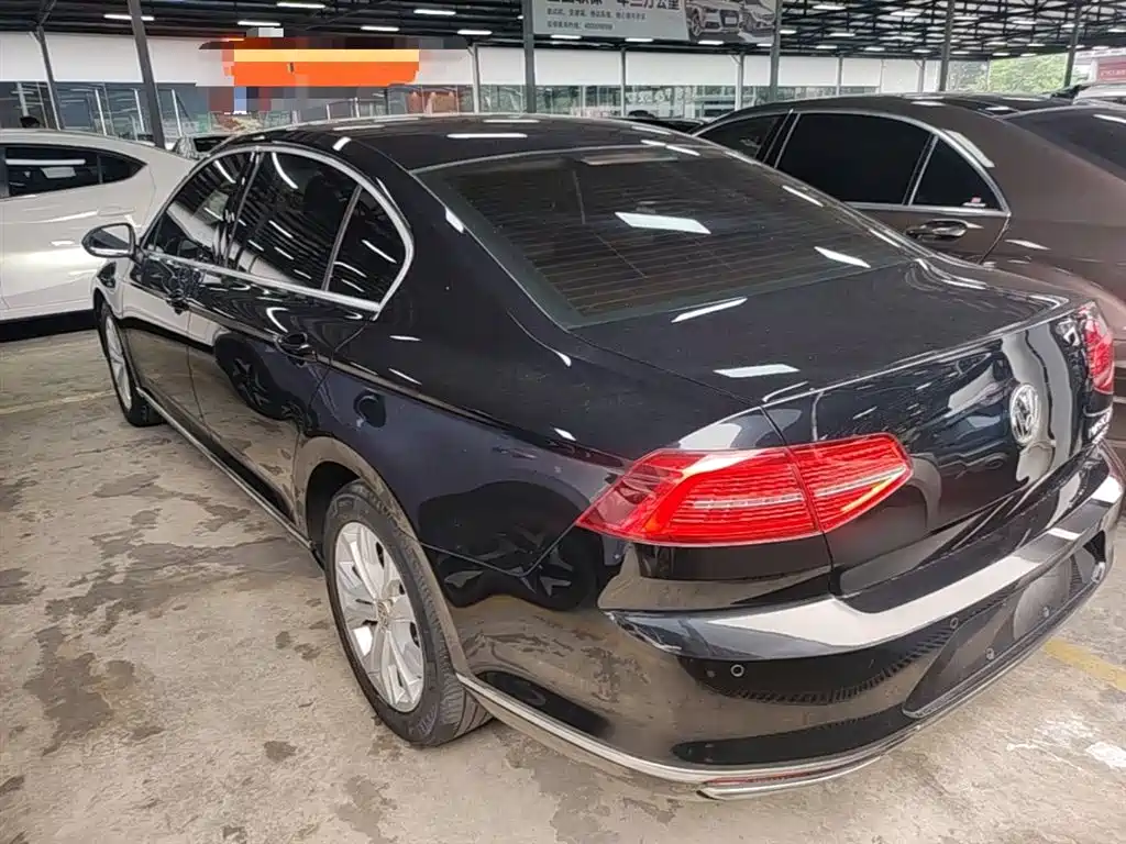 Volkswagen Magotan 2018 Facelift 330TSI DSG Luxury фото 5