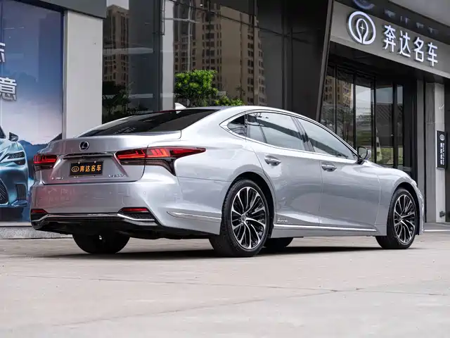 Lexus LS 2021 500h Executive Edition — фото 3