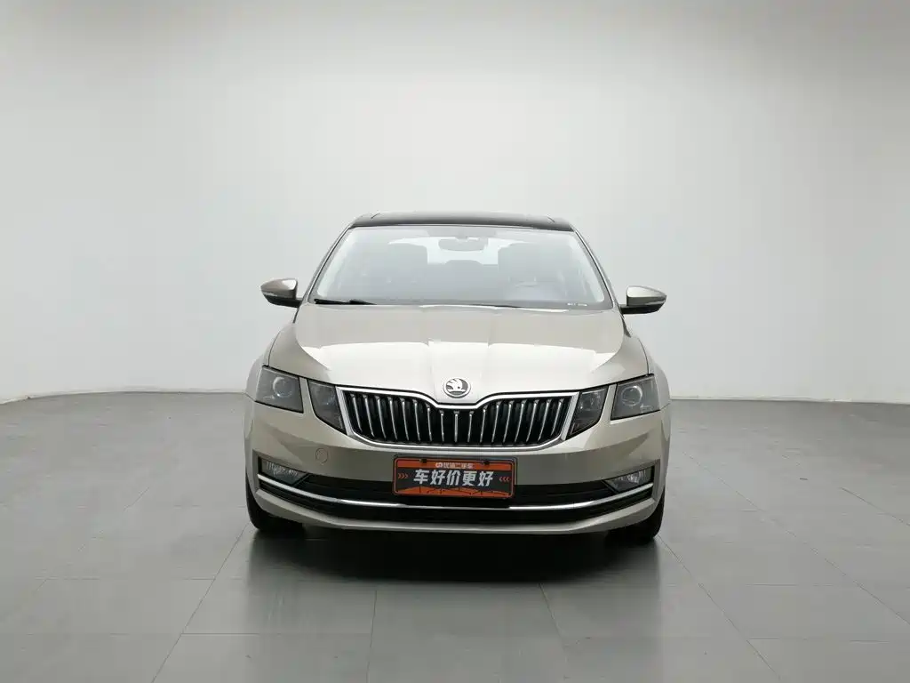 Photo 3 - Škoda Octavia