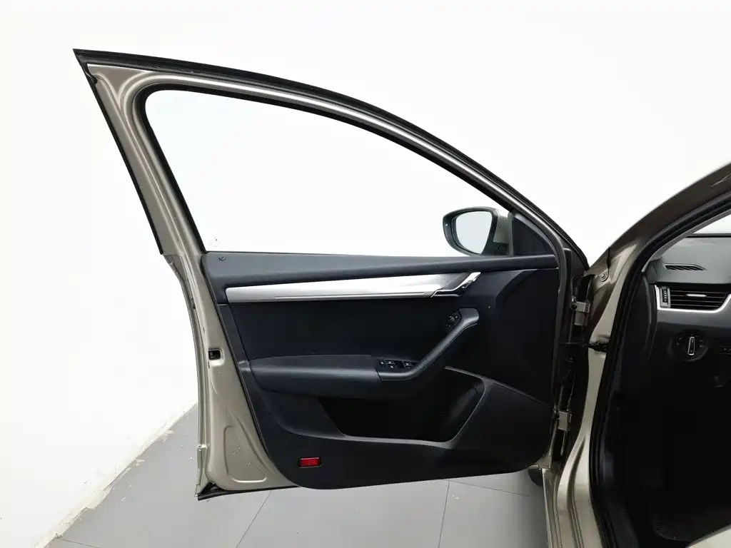 Photo 8 - Škoda Octavia