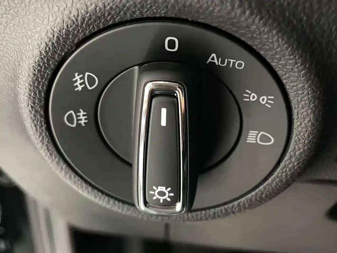 Škoda Karoq 2022 TSI280 Premium Edition фото 17