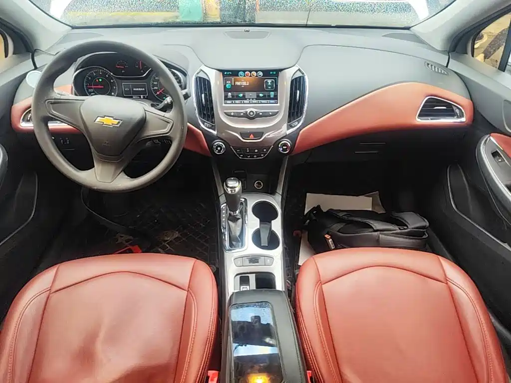 Chevrolet Cruze 2018 2018 Hatchback 320 Automatic Pioneer Sunroof Edition
