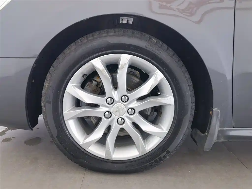 Peugeot 508 2011 2.3L Automatic Luxury Edition фото 17
