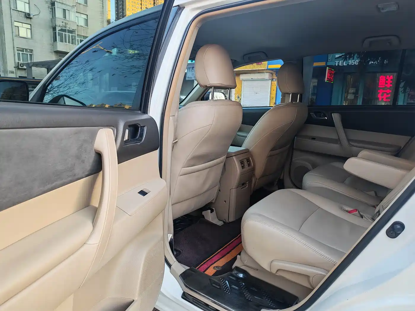 Toyota Highlander 2012 2.7L 2WD 5-seater Elite Edition фото 9