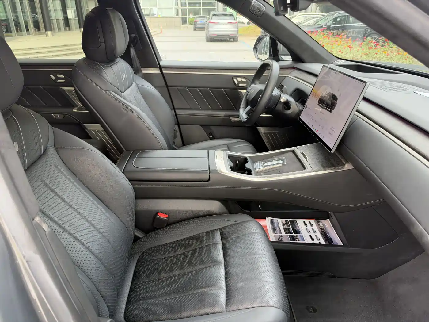 Ledao L90 2025 2025 AWD Base Model