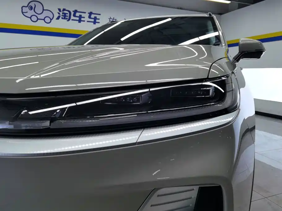 Photo 5 - Haval Xiaolong MAX