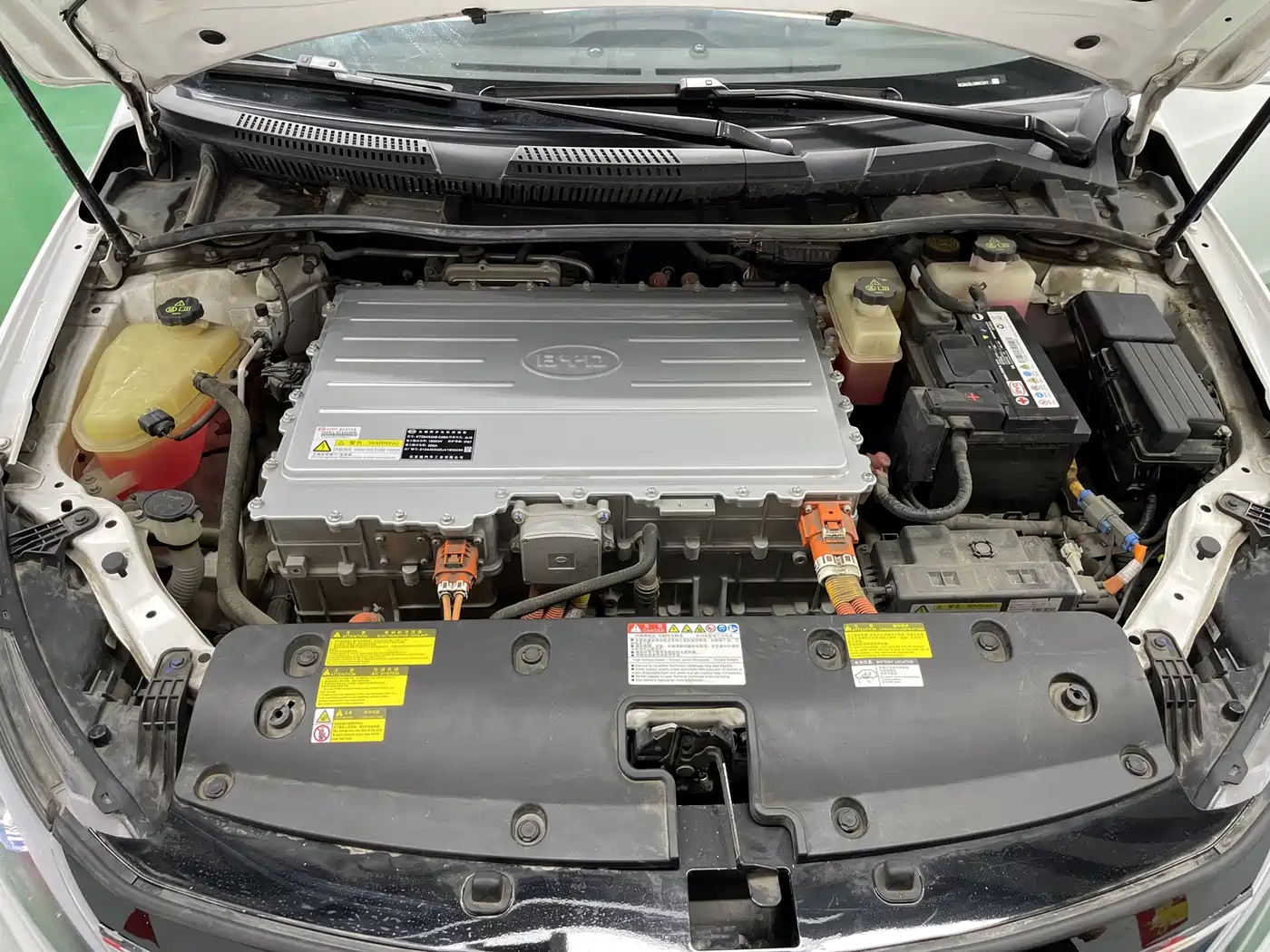 BYD Qin New Energy 2018 Qin EV450 Smart Connected Premium Edition фото 28