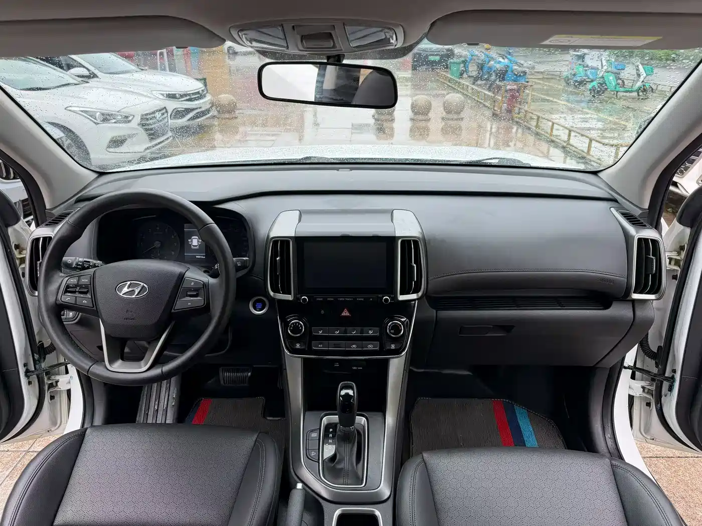Hyundai Beijing Hyundai ix35 2018 2.0L Automatic 2WD Zhiyong·Enjoyment Edition фото 7