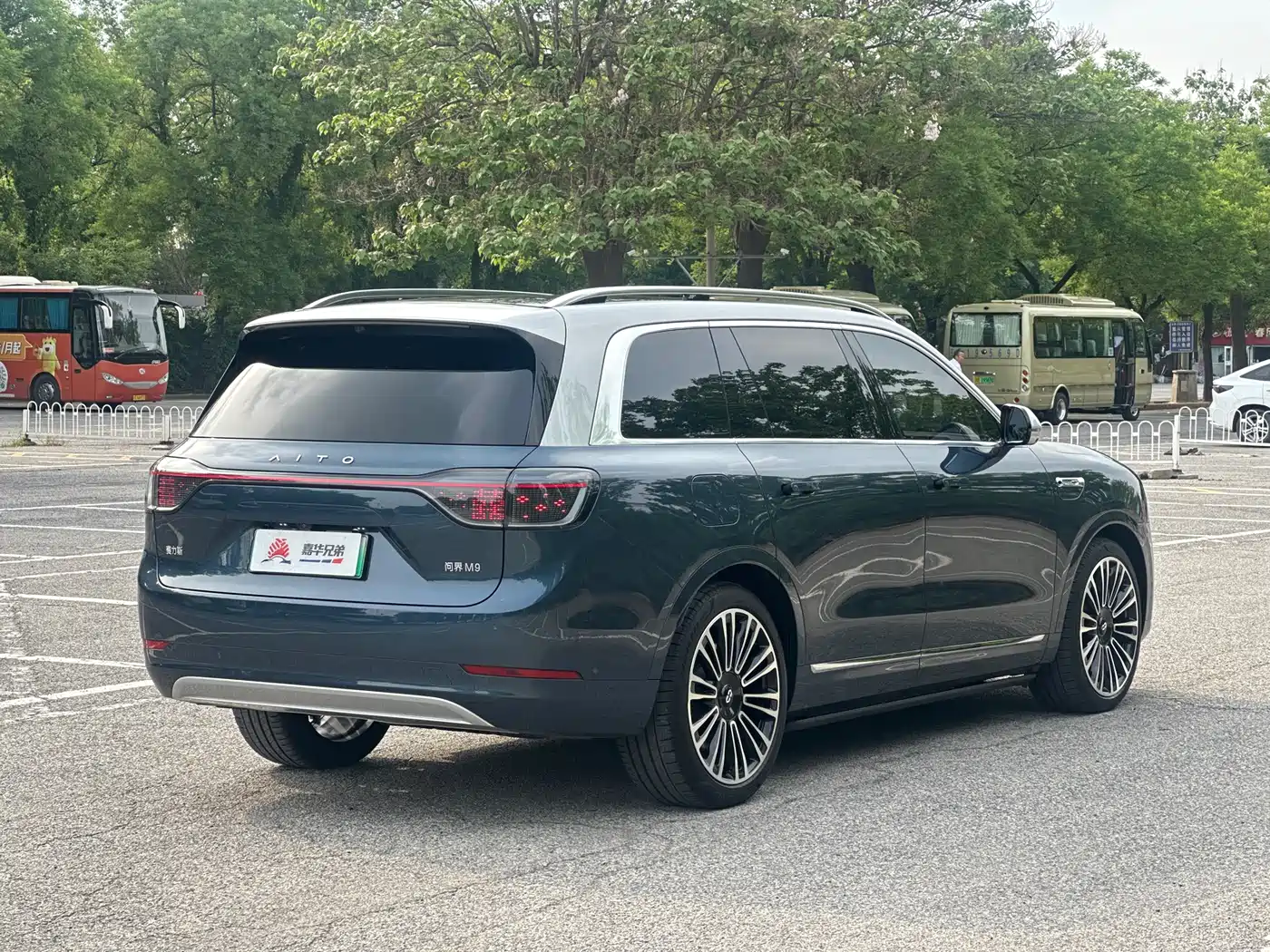 AITO Wenjie AITO M9 2024 Extended Range Ultra 42kWh 6-Seater фото 10