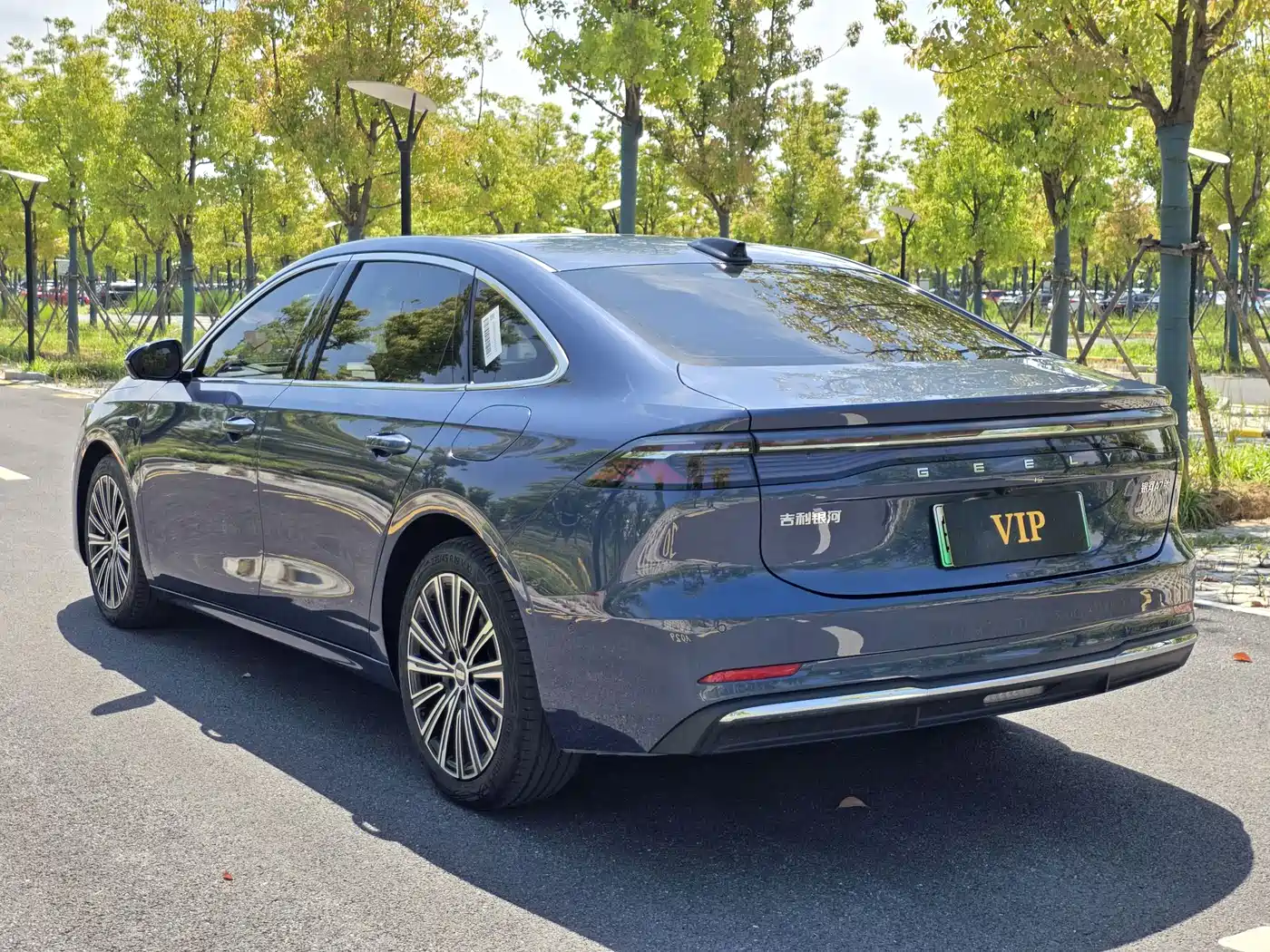 Geely Galaxy Galaxy A7 2025 EM-i фото 6