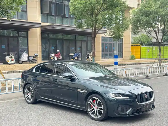 Jaguar XEL 2023 2.0T 250PS R-DYNAMIC S Progressive Sport — фото 3