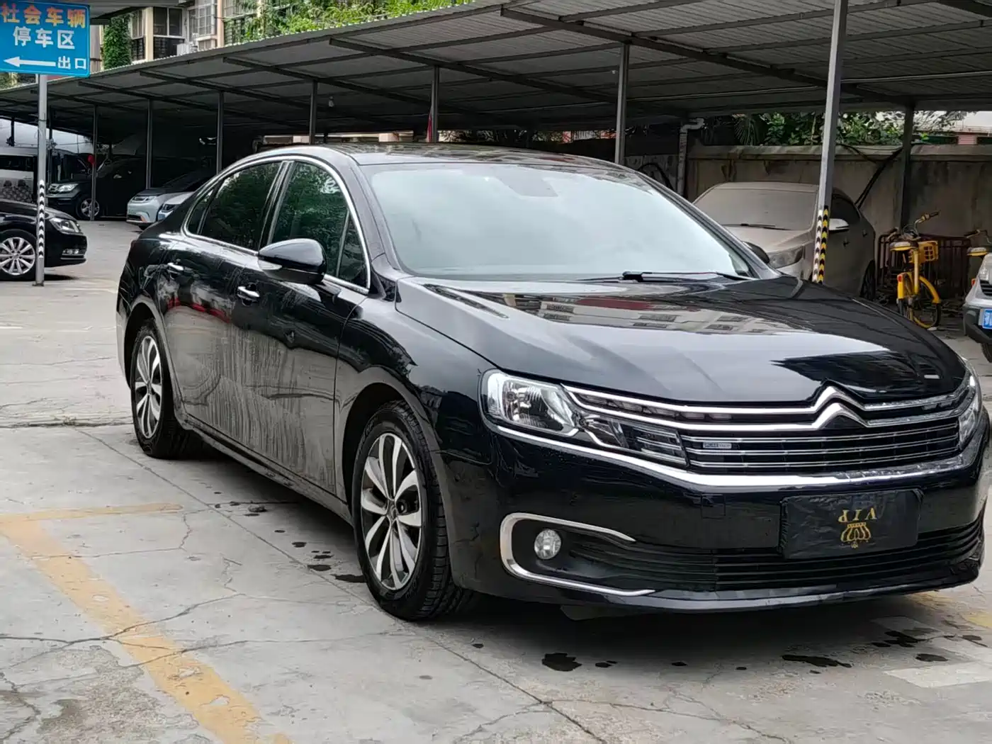 Фото 3 - Citroën C6