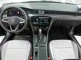 Фото 10 - Volkswagen Magotan