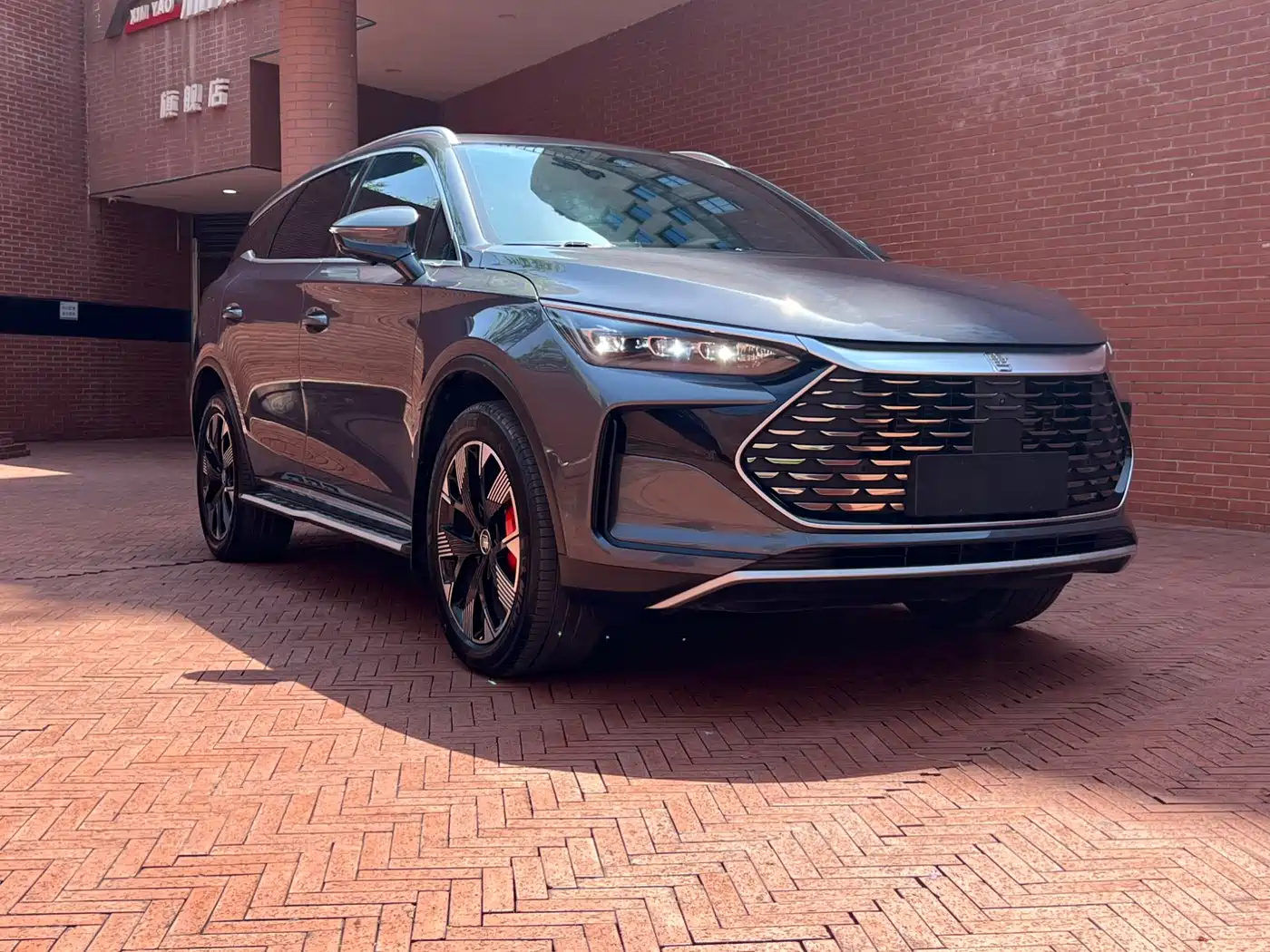 BYD Tang New Energy 2024 DM-i Glory Edition 200KM Flagship фото 3