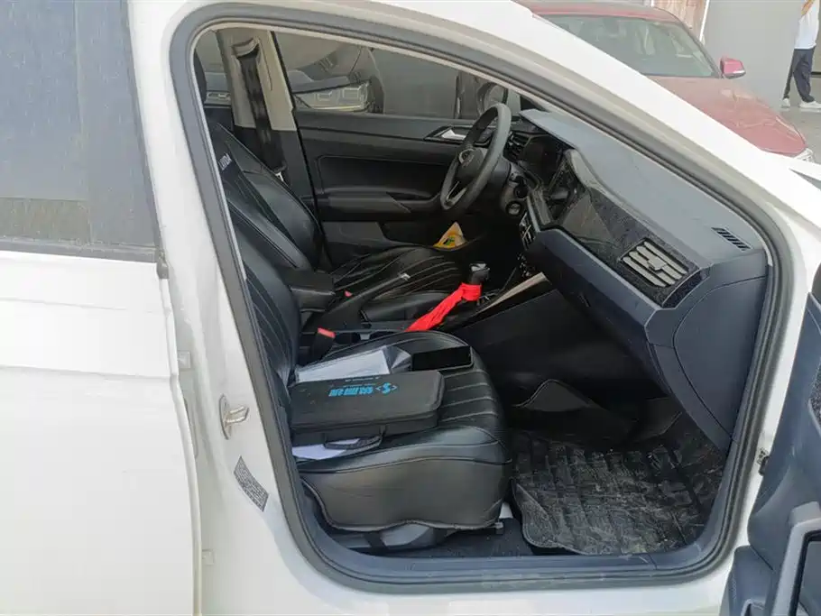 Volkswagen Lavida 2023 Xinrui 1.5L Auto Xinyi Edition фото 8