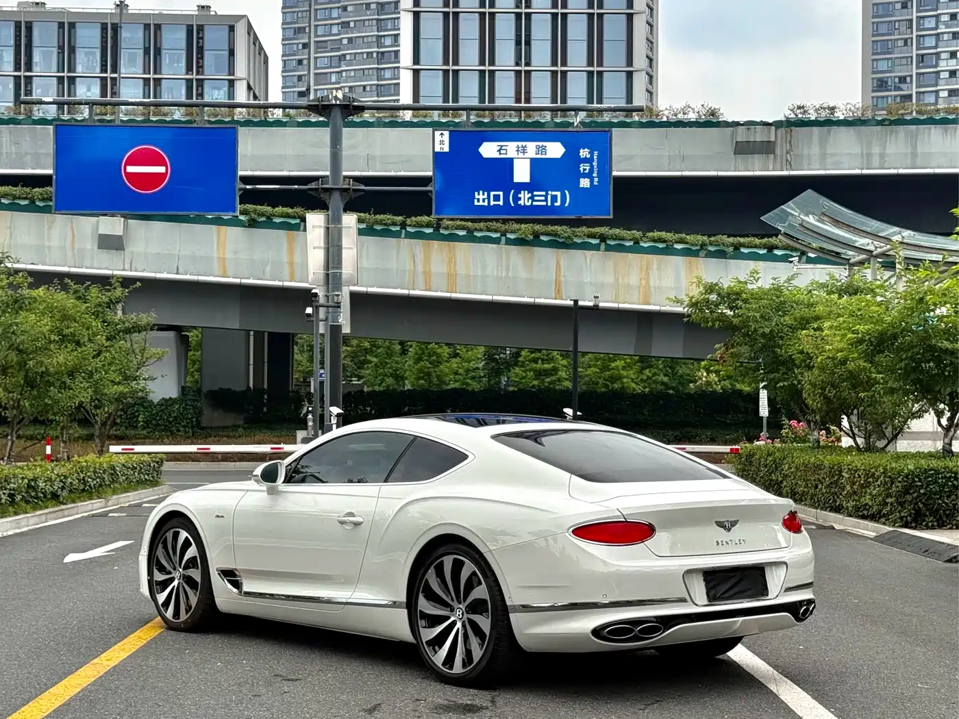 BENTLEY CONTINENTAL