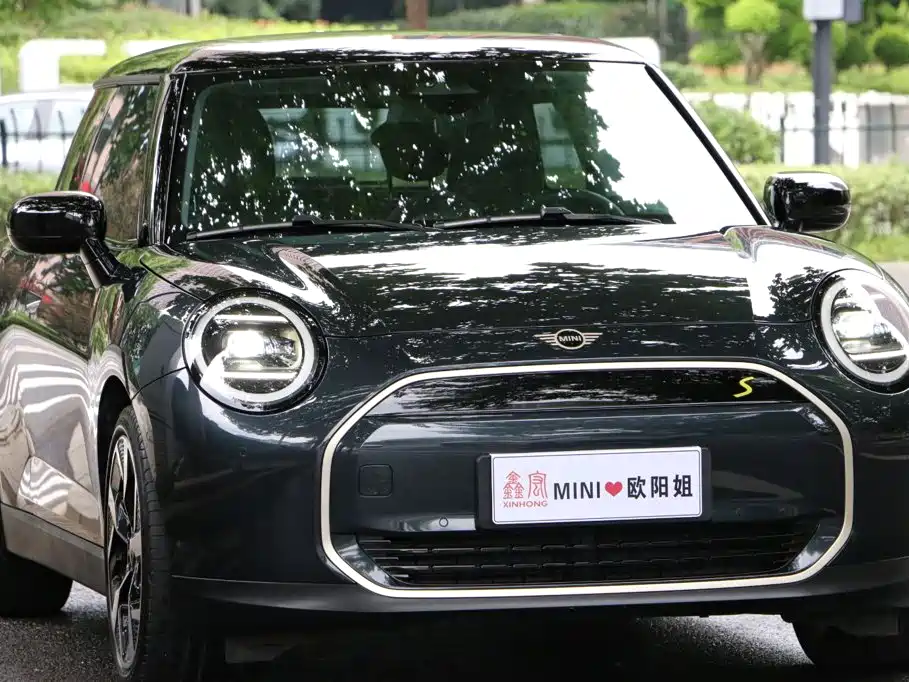 MINI Electric MINI COOPER 2025 2024 452km COOPER SE Artist