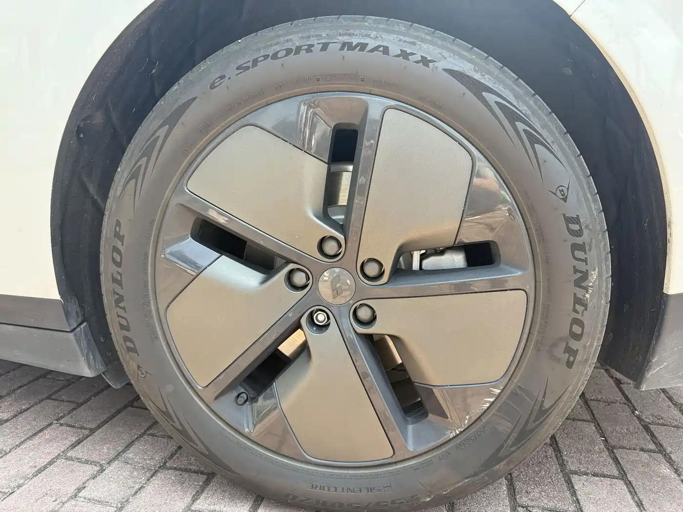 Li Auto i6 2026 2025 2WD Base Model
