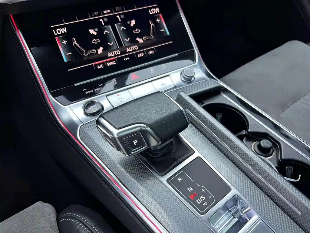 Audi Audi A6L New Energy 2022 55 TFSI e quattro 13