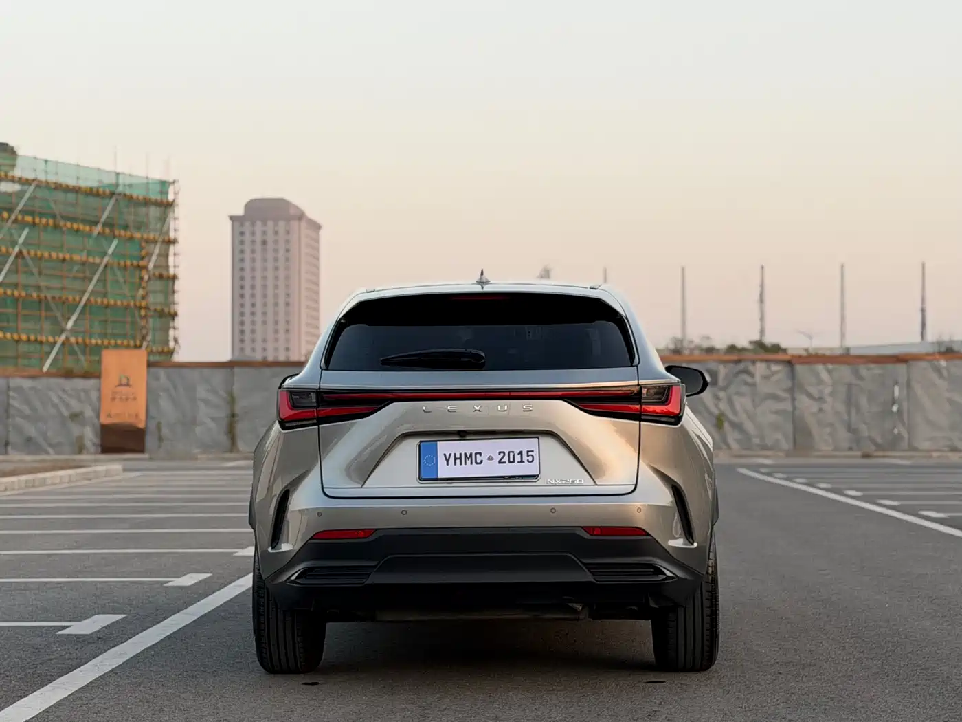 Lexus NX 2022 260 FWD Joy Creation Edition фото 19