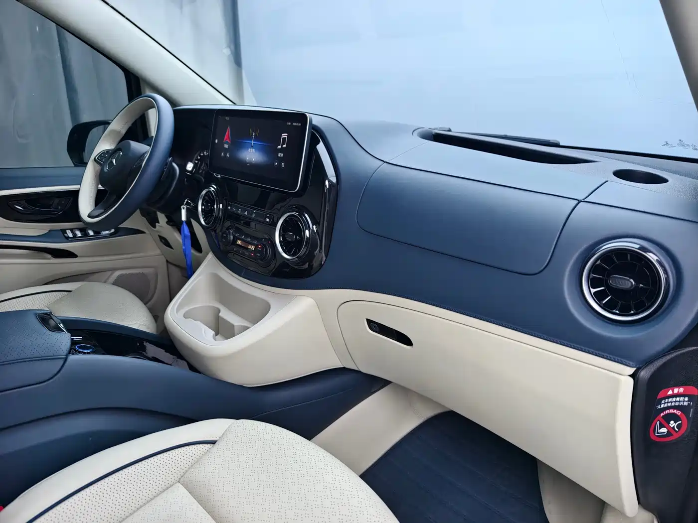 Mercedes-Benz Vito 2021 2.0T Business Edition 7-seater фото 15