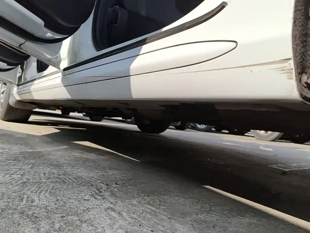 BYD Song MAX 2019 1.5T Auto Smart Connect Progressive 7-seater China VI фото 22