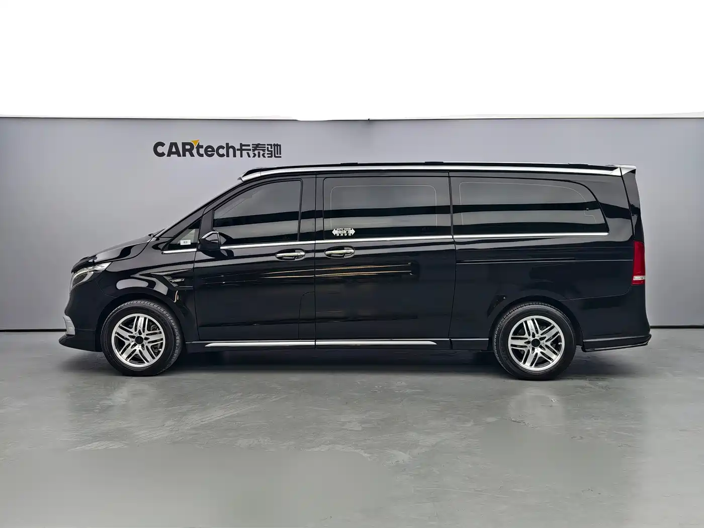 Mercedes-Benz Vito 2021 2.0T Business Edition 7-seater фото 3