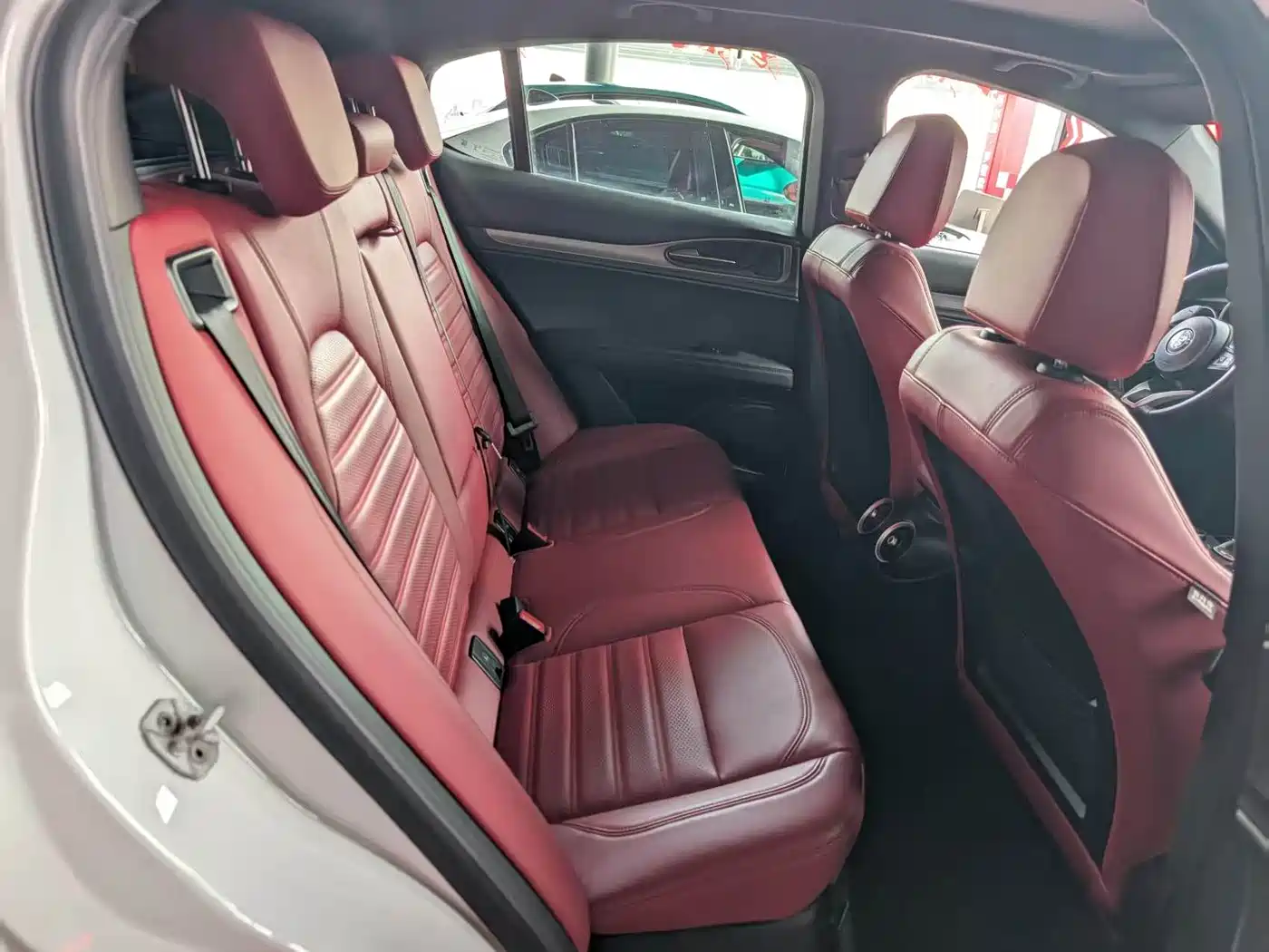 Alfa Romeo Stelvio 2024 2023 2.0T 280HP Veloce Track Edition