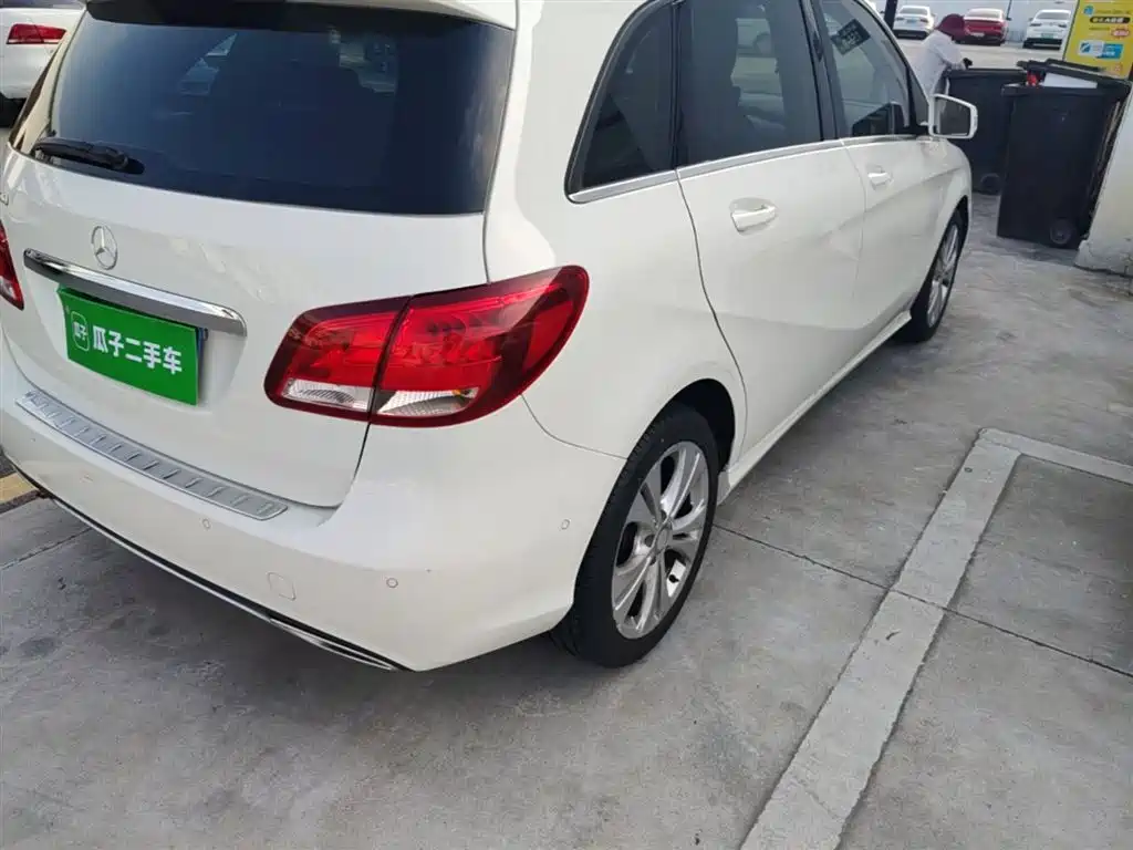 Mercedes-Benz B-Class 2015 B 200 Dynamic фото 8