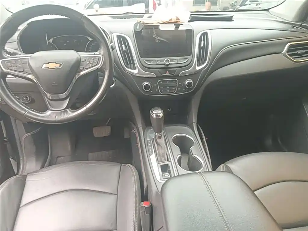 Chevrolet Equinox 2018 535T Automatic Control Edition фото 14