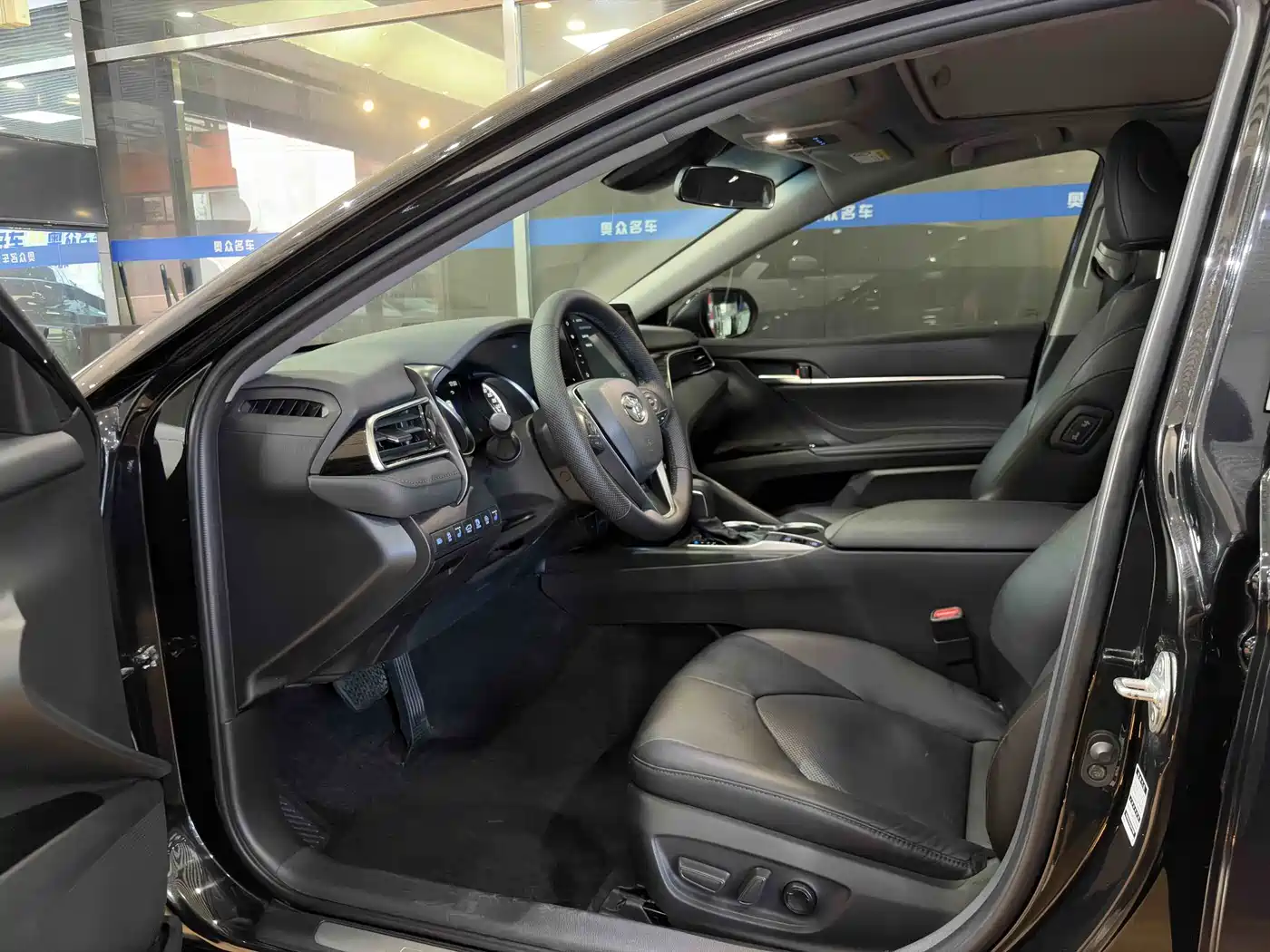 Toyota Camry 2022 2021 2.0G Luxury Edition