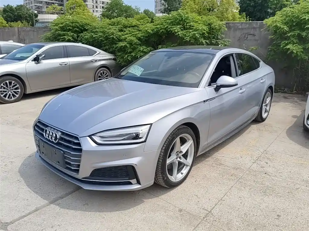 Audi A5 (Import) 2017 Sportback 40 TFSI Fashion фото 2