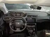 صورة 10 - Peugeot 308