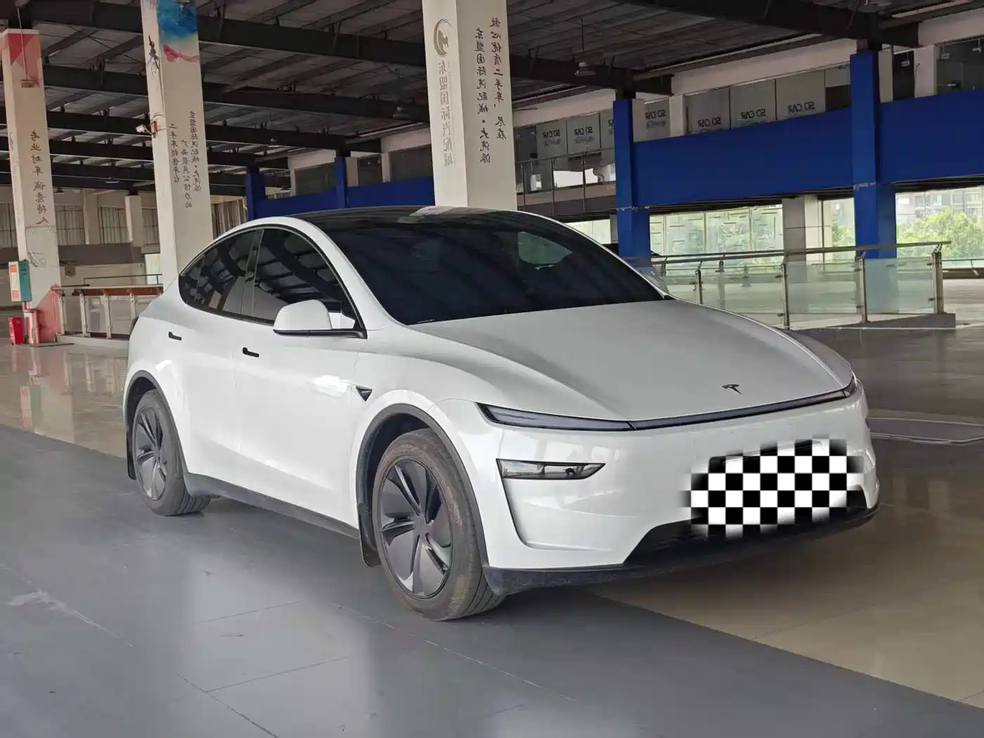 Tesla Model Y 2026 2026 Rear-Wheel Drive