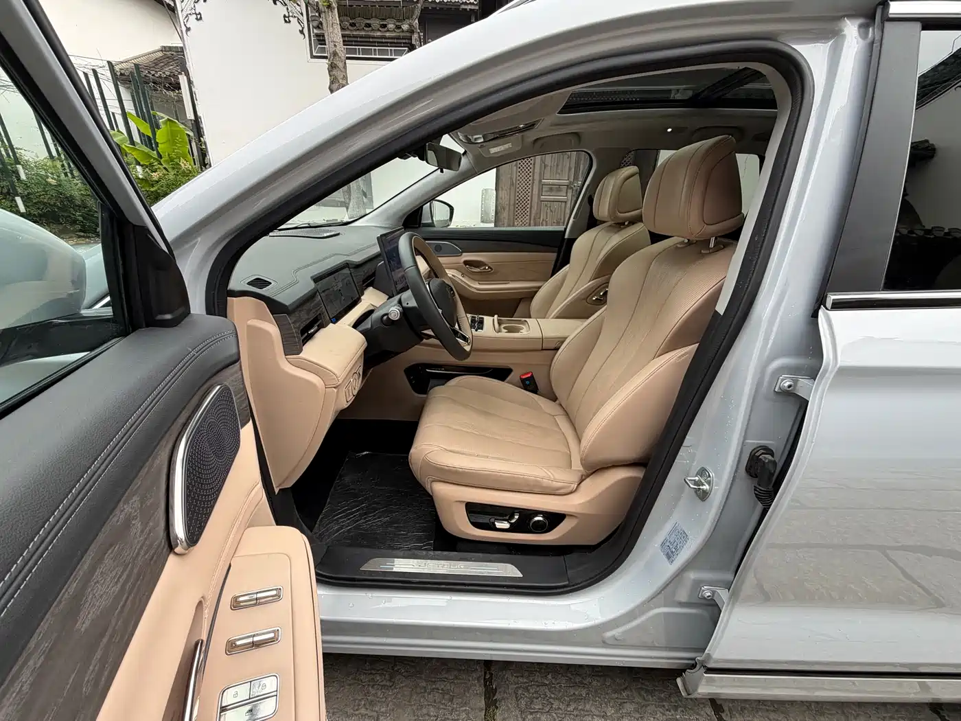 Jetour Shanhai L9 2025 2025 Model 1.5TD 2DHT Flagship 6-Seater