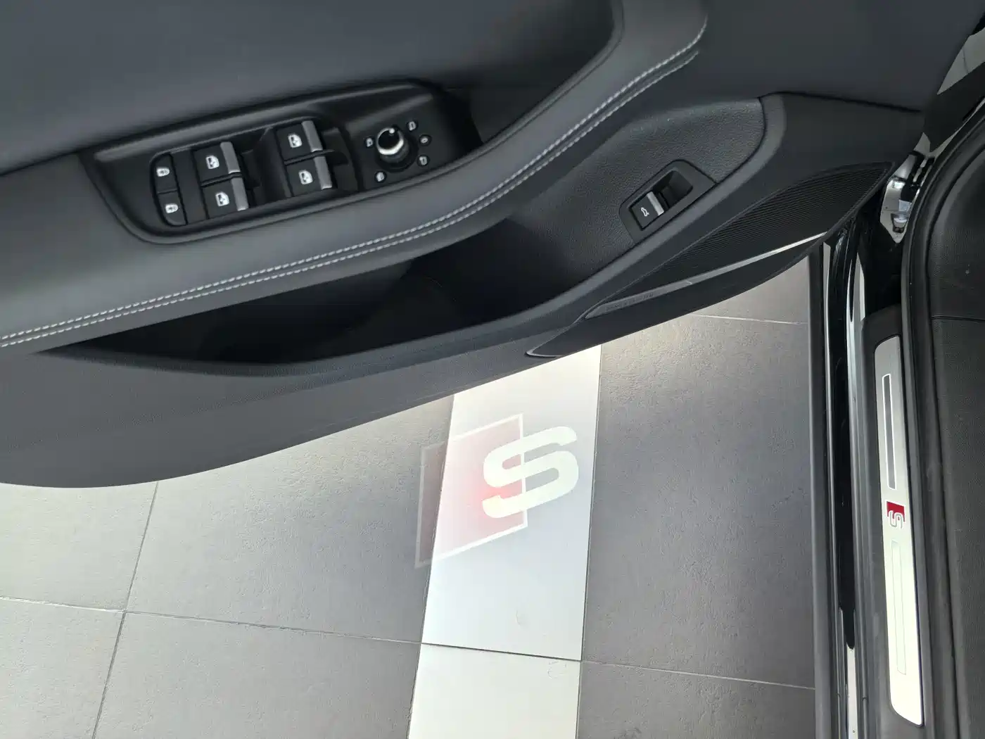 Audi Q7 2025 2025 55 TFSI quattro S line Sport