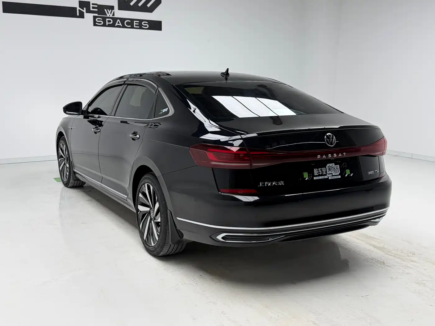 Volkswagen Passat 2022 380TSI Flagship Edition фото 6