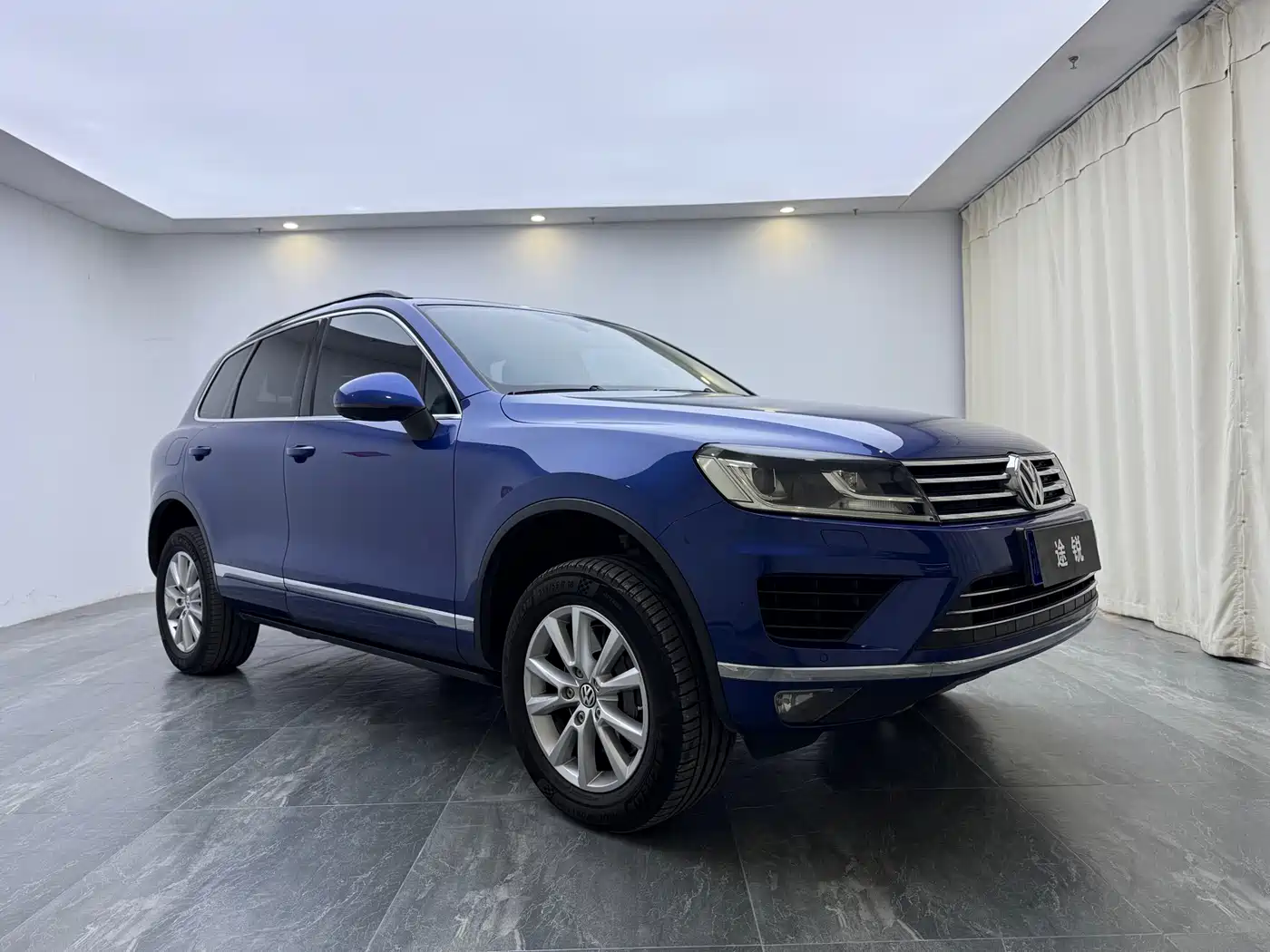 Volkswagen Touareg 2017 3.0TSI Explorer Edition фото 3