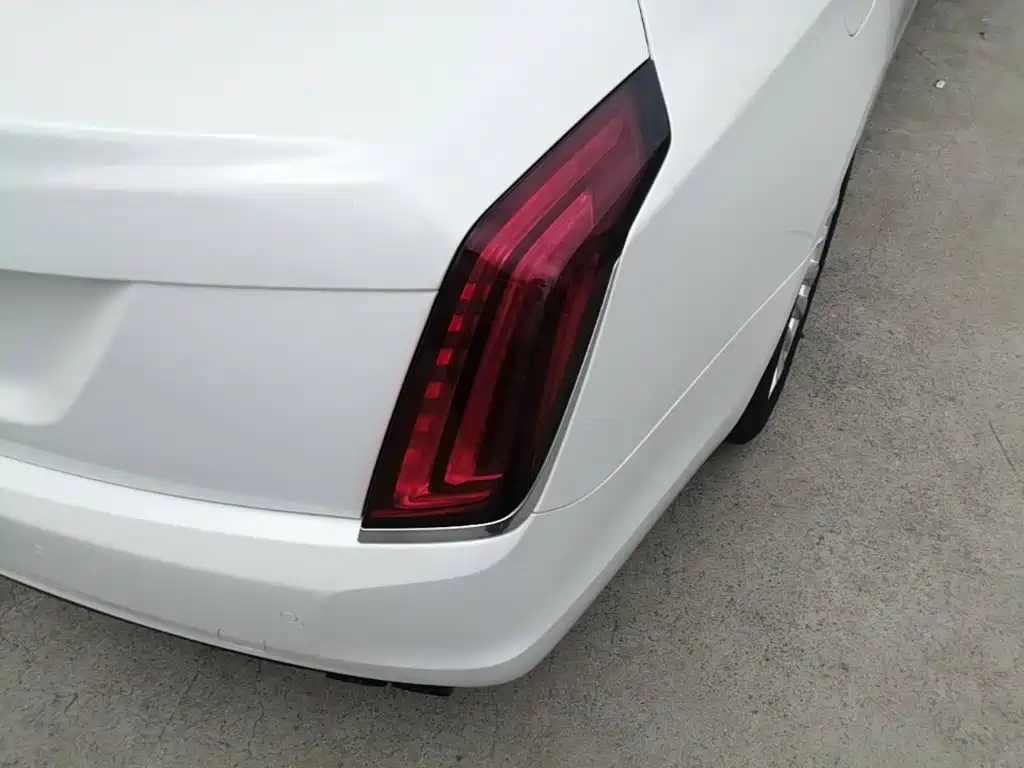 Cadillac CT6 2018 2017 28T Fashion